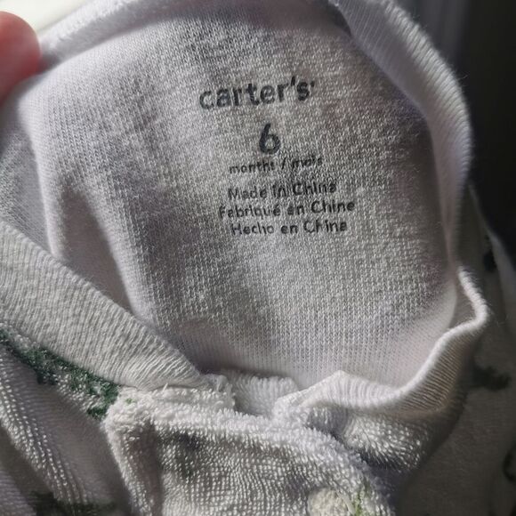 3/$15 Carters Terry cloth sleeper size 6 m - Picture 4 of 4